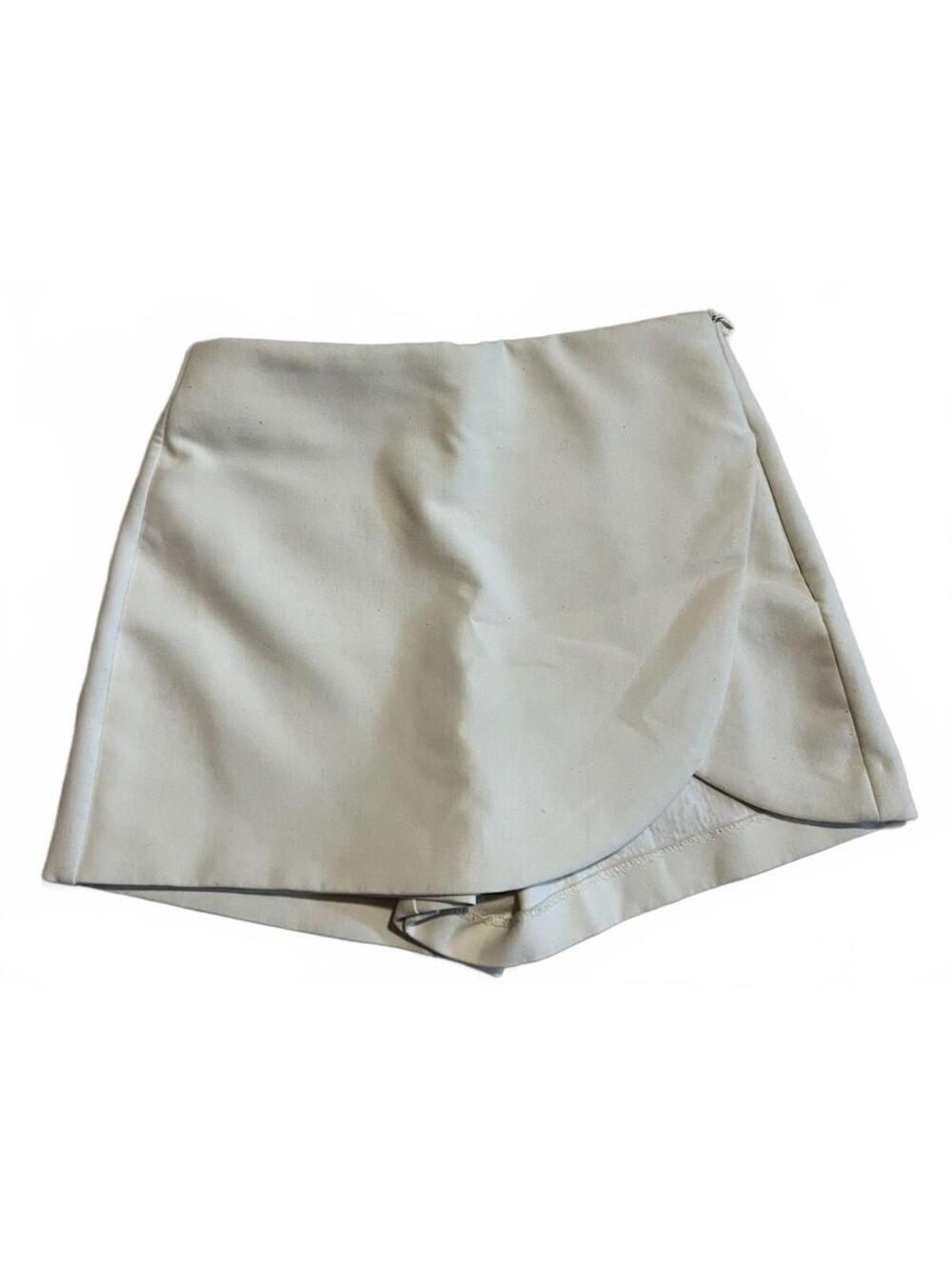 Zara Cream Faux Leather Skort Shorts - Size XS